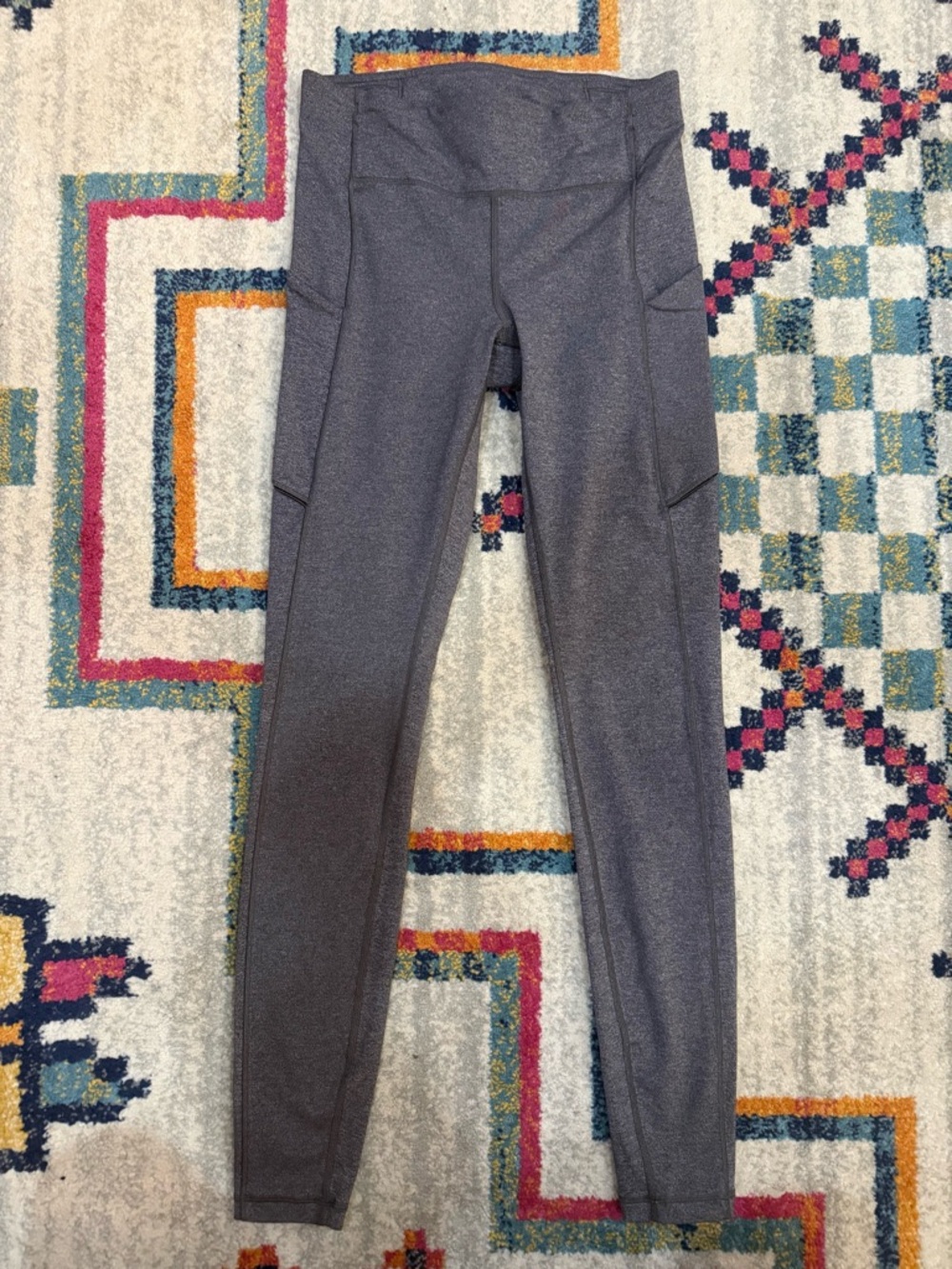 Women’s Lululemon Charcoal Gray High-Waist Leggings with Side Pockets - Size 6